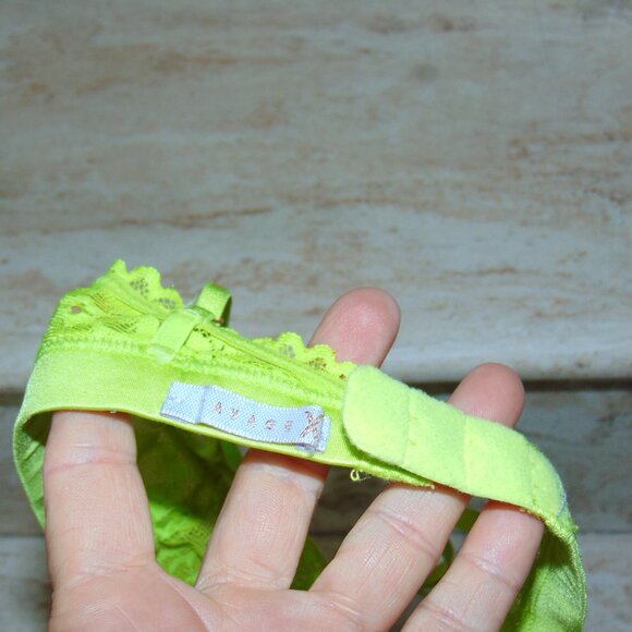 Lot of 2 Victoria's Secret Savage X Fenty Green Bralette & White Balconette 34B - Picture 8 of 12